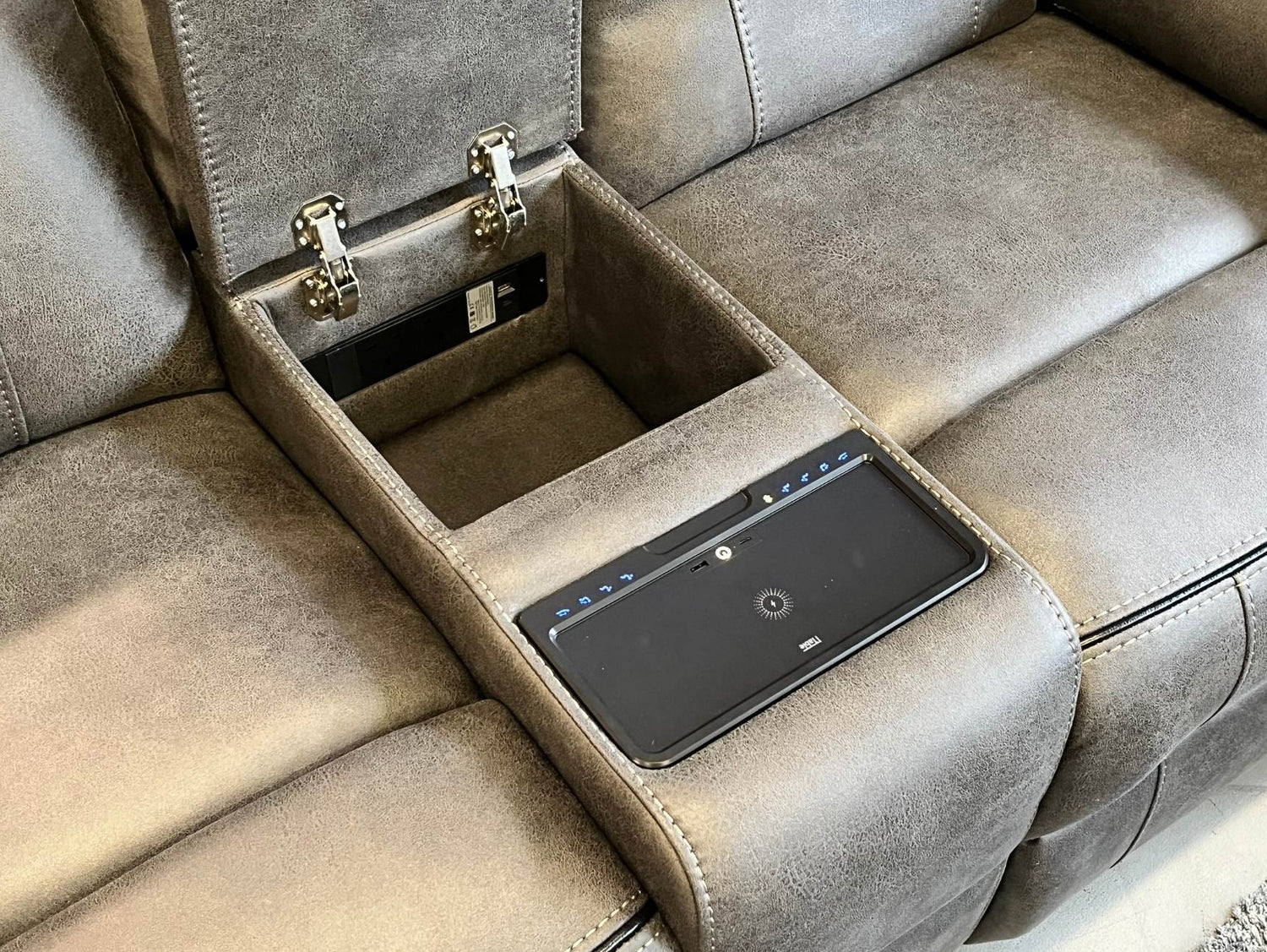 Diablo 2 Seater Sofa with Console