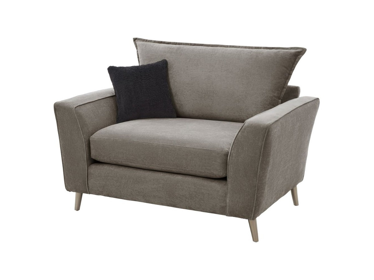 Dalby Love Chair