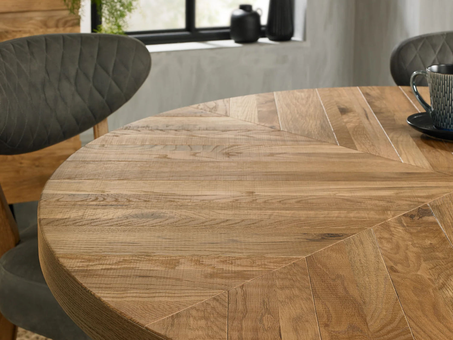 Elliot Rustic Oak Oval Dining Table