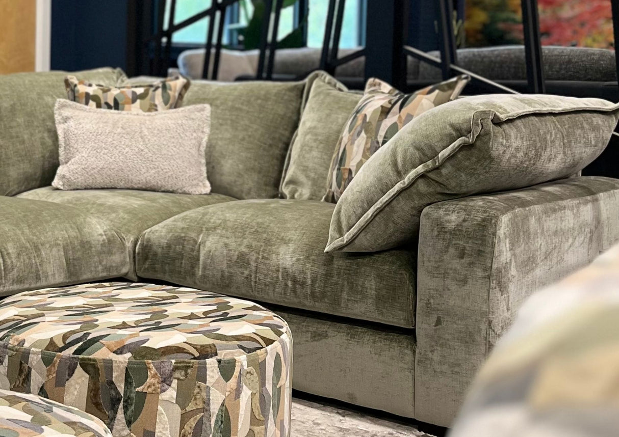 Laurel 1 Corner 1 with Armless Unit