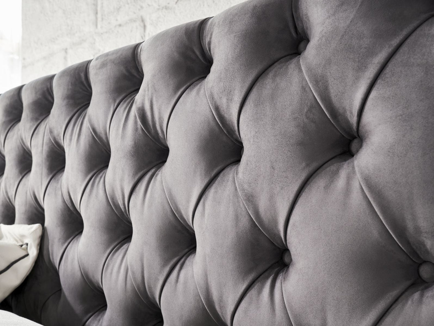 Royal bedframe headboard in Grey