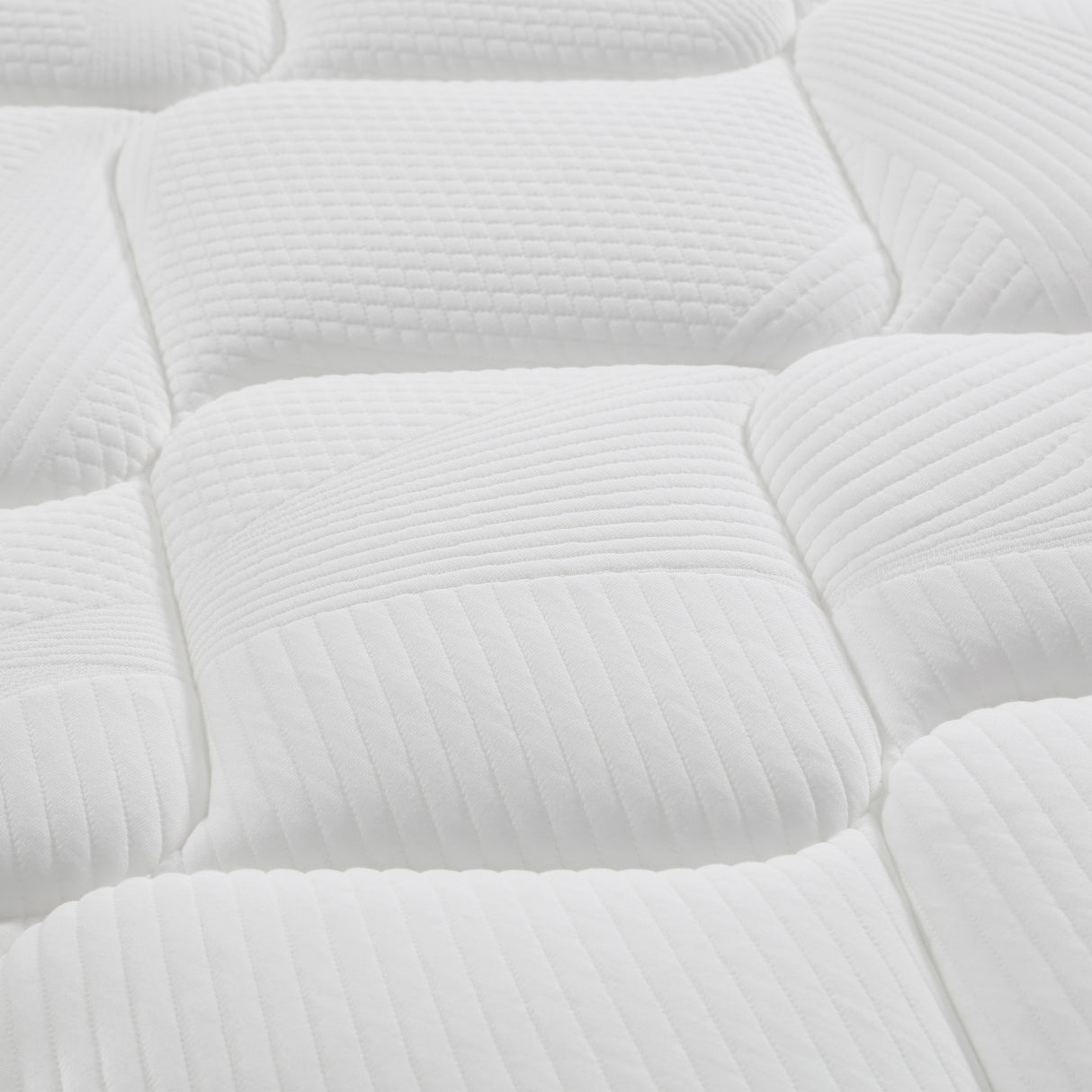 Close up view of the Ruby 1400 Mattress