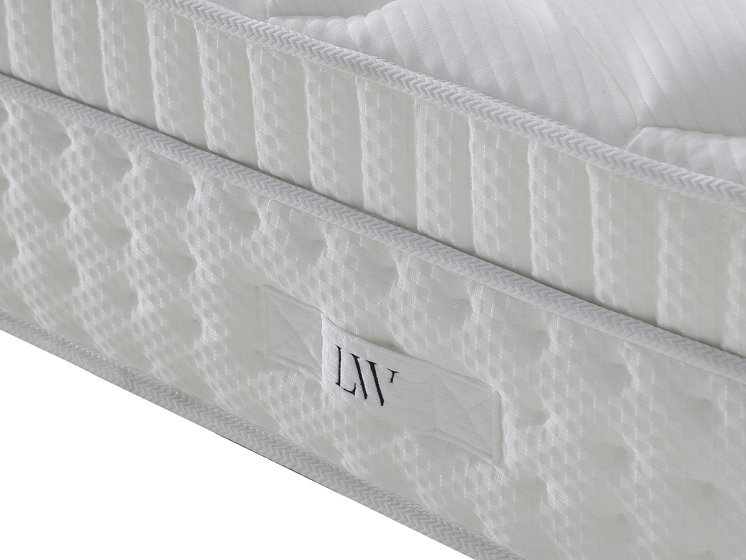 Side view of the Sapphire 3500 Mattress