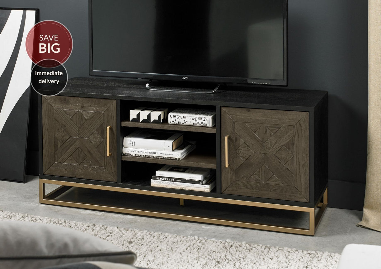 Lindos Fumed Oak Entertainment Unit with Doors