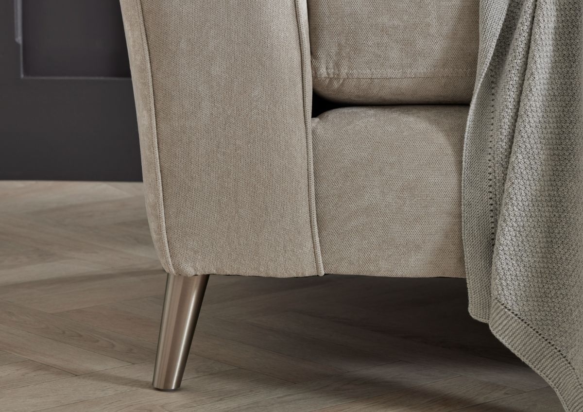 Dalby Love Chair