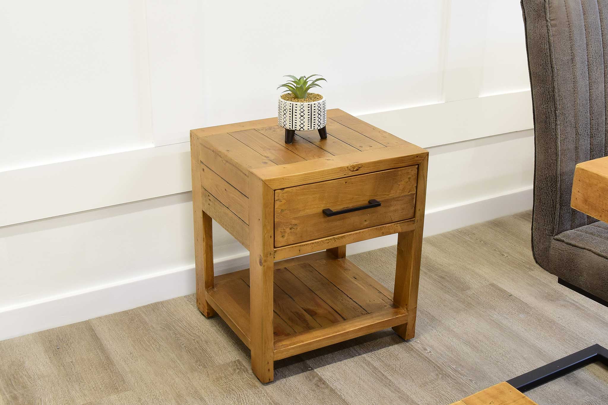 Oregon Lamp Table