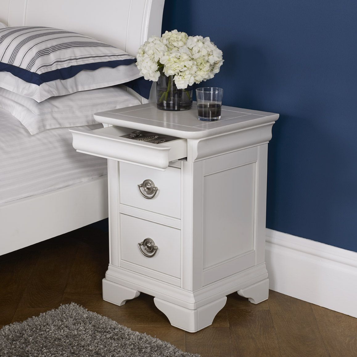 Bedside Tables & Cabinets