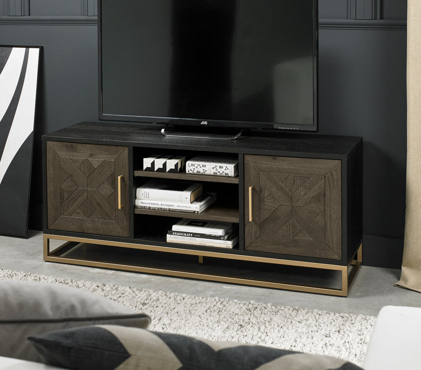 Lindos Fumed Oak Entertainment Unit with Doors