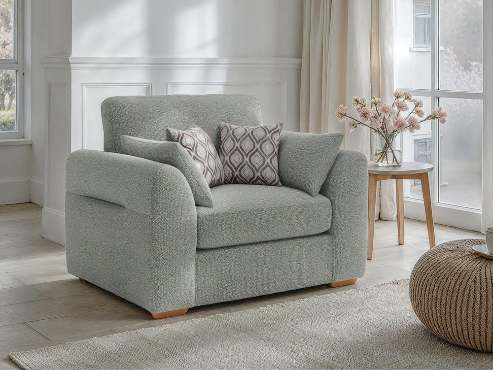 Abby Love Chair