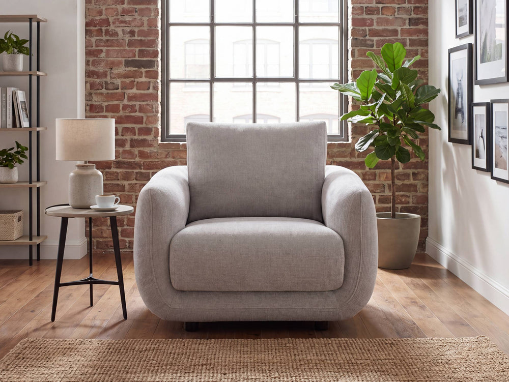 Amor Armchair