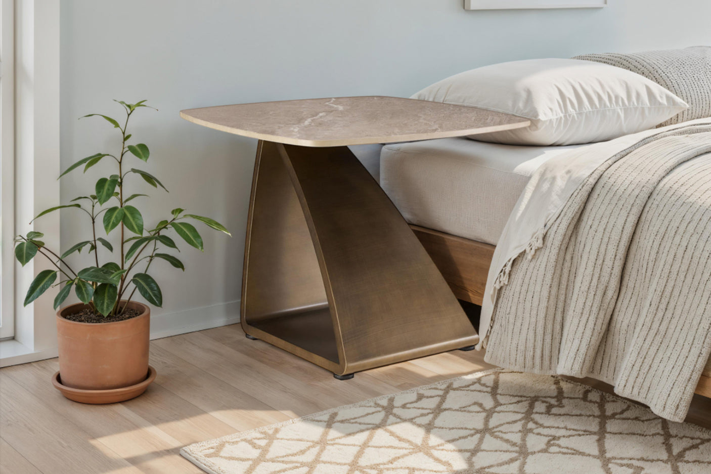 Denali Lamp Table