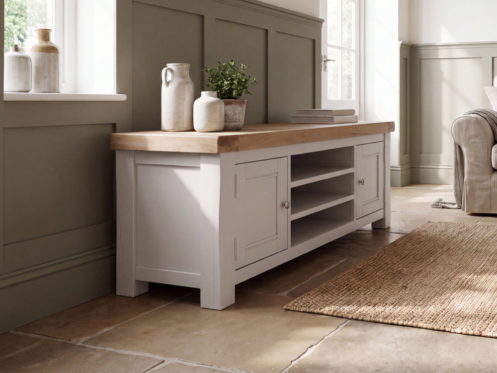 Iliana TV Unit