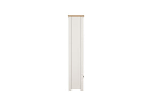 Iliana Bookshelf