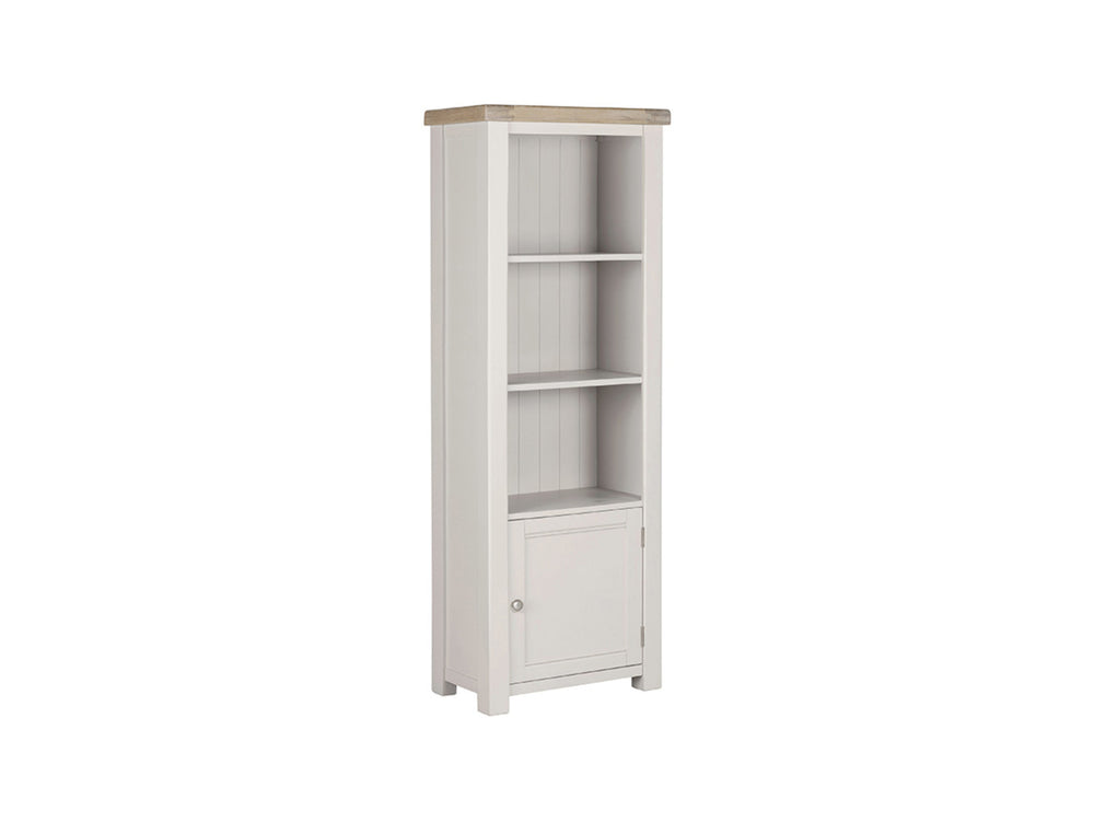 Iliana Bookshelf