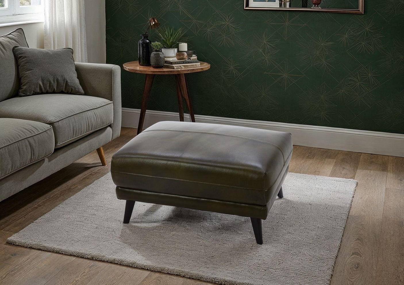 Isabella Stool