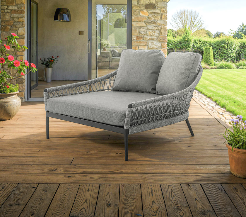 Marra Garden Lounge Bed
