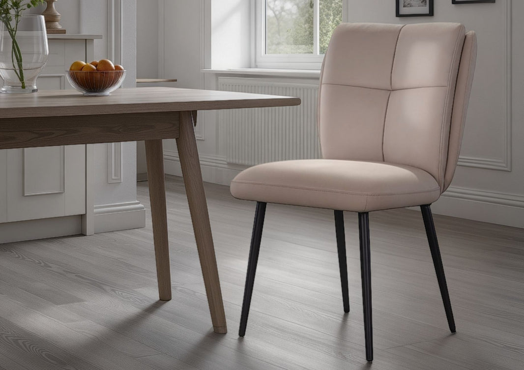 Nadia Table with 4 Chairs