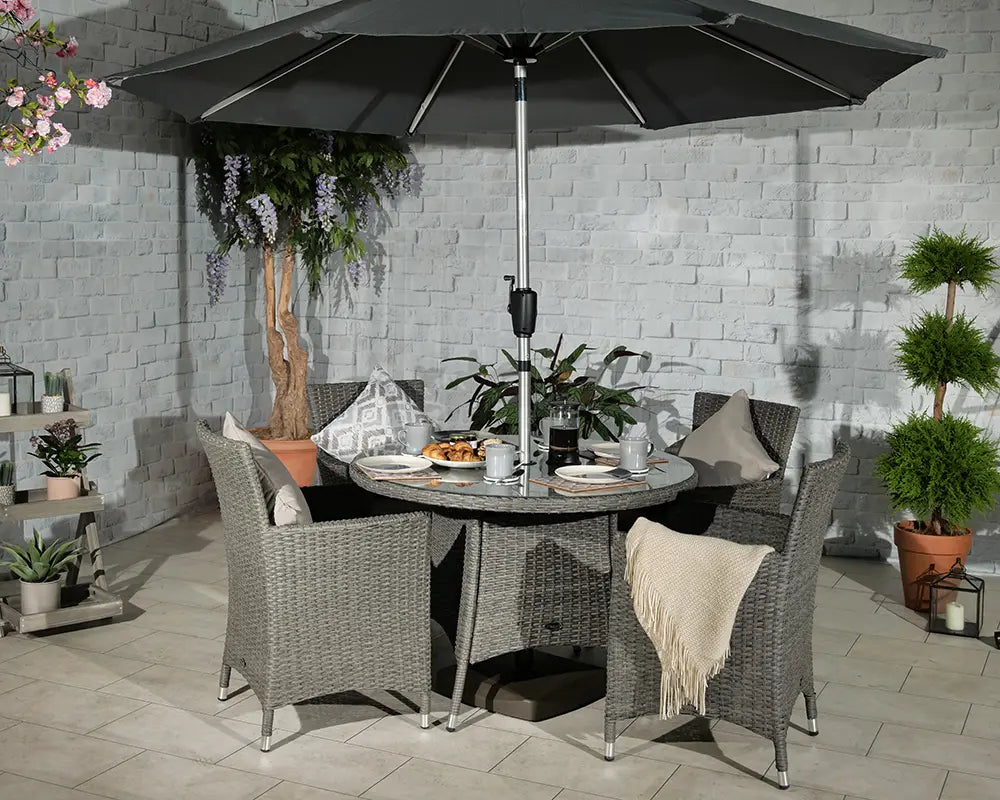 Paris 4 Seater Garden Round Carver Dining Set