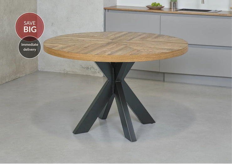 Elliot Rustic Oak Round Dining Table