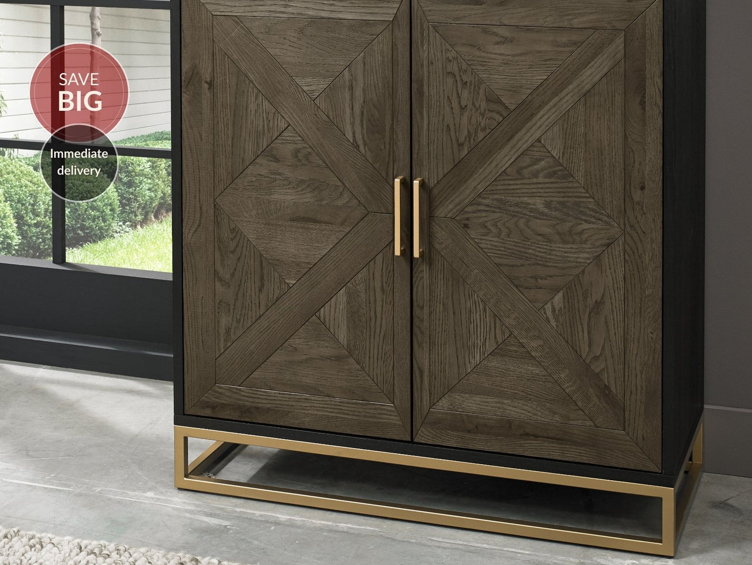 Lindos Fumed Oak Drinks Cabinet