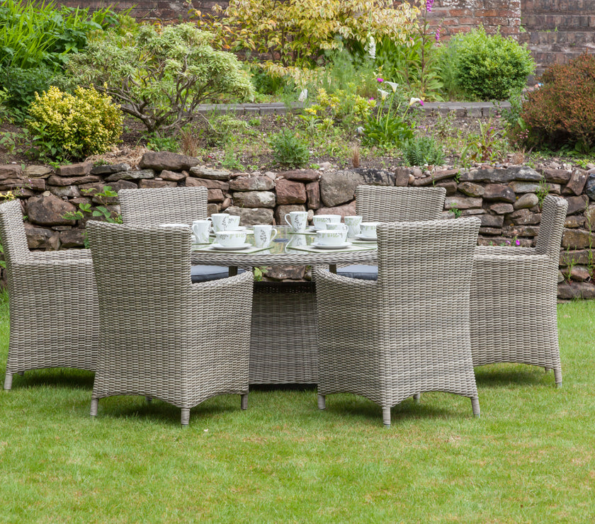 Wentworth Garden 6 Seater Round Carver Dining Set