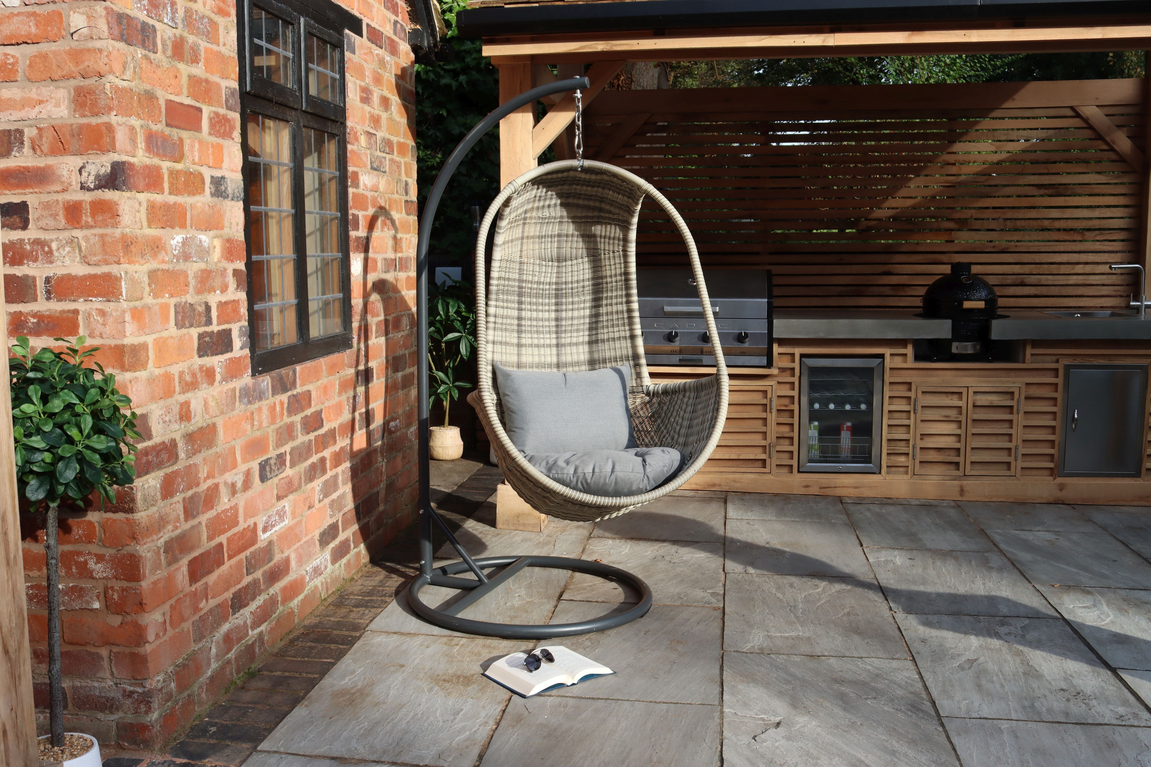 Wentworth Garden Hanging Pod 3mm Round Weave including Seat & Back Cushions