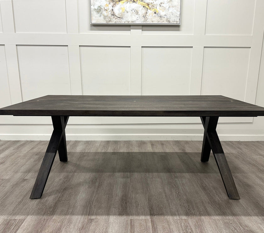 Embla Dining Table