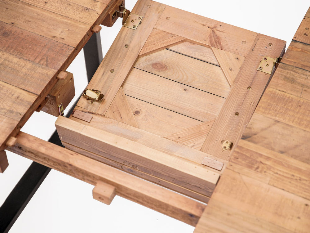 View of the extending part of the Oregon extendable dining table